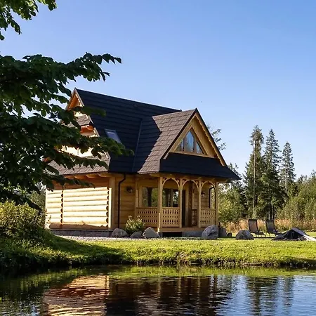 Wooden Wroblowa Chalupka Przy Dolinie Chocholowskiej Holiday home Koscielisko